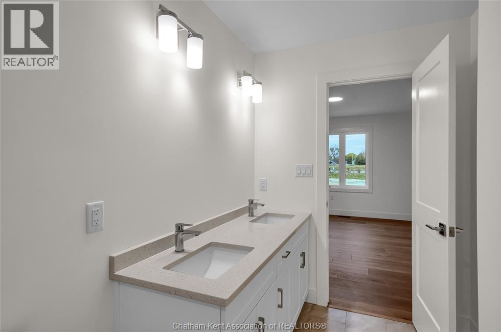 19 Cornerstone Place, Chatham, Ontario N7M 0V8 - Photo 9 - 25028060