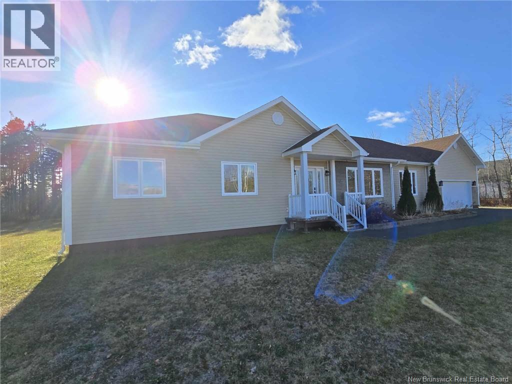 24 Frederic Street, Petit-Rocher, New Brunswick  E8J 1A3 - Photo 6 - NB129815