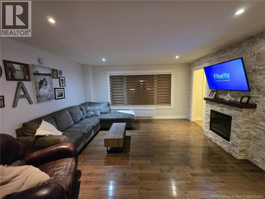 24 Frederic Street, Petit-Rocher, New Brunswick  E8J 1A3 - Photo 23 - NB129815