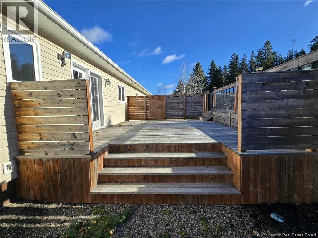 24 Frederic Street, Petit-Rocher, New Brunswick  E8J 1A3 - Photo 7 - NB129815