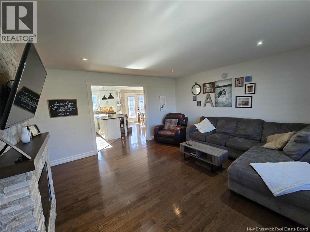 24 Frederic Street, Petit-Rocher, New Brunswick  E8J 1A3 - Photo 22 - NB129815