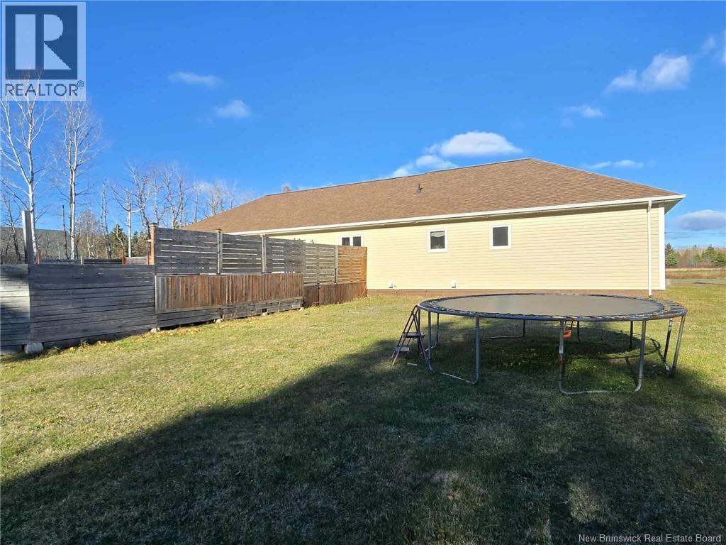 24 Frederic Street, Petit-Rocher, New Brunswick  E8J 1A3 - Photo 45 - NB129815