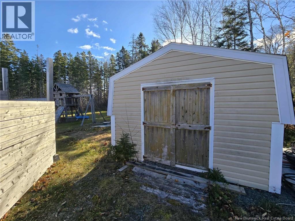 24 Frederic Street, Petit-Rocher, New Brunswick  E8J 1A3 - Photo 43 - NB129815