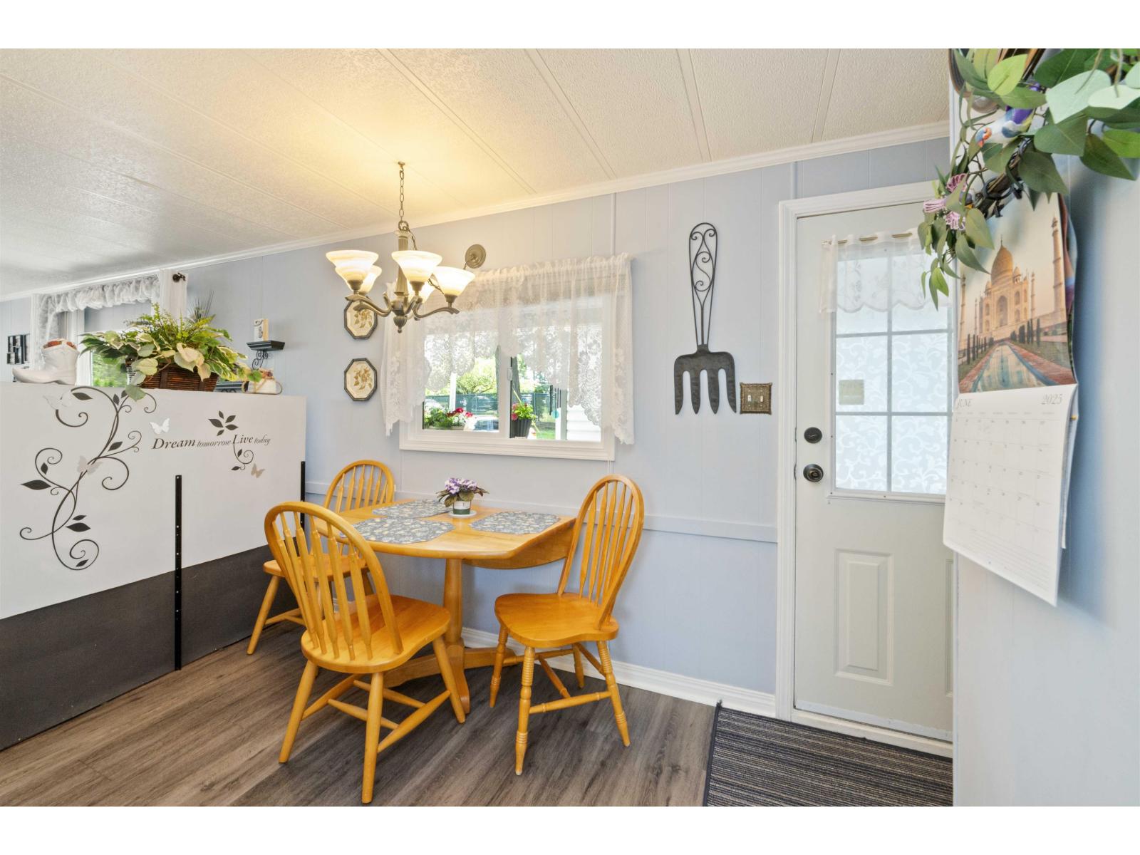 7 24330 Fraser Highway, Langley, British Columbia V2Z 1N2 - Photo 10 - R3008745