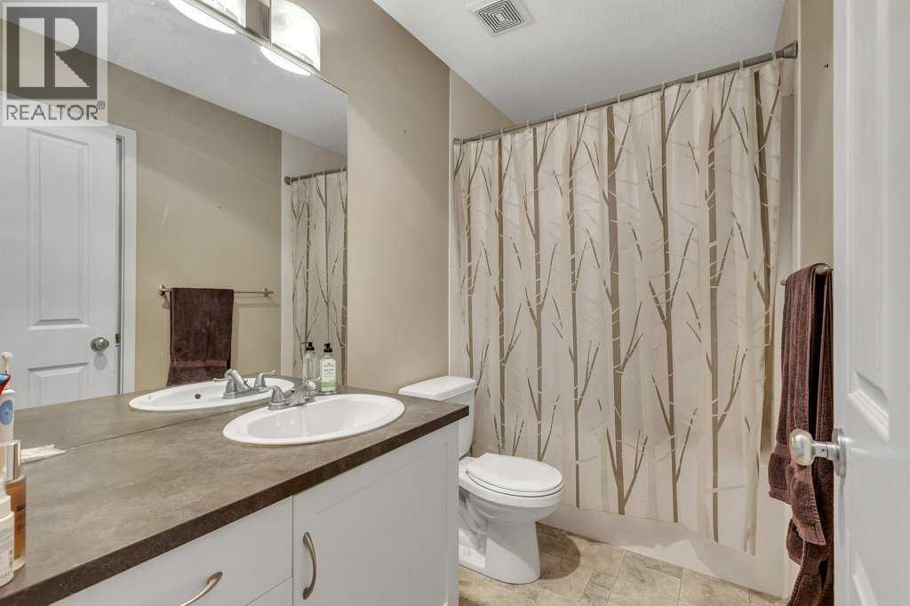 119 Valley Stream Circle Nw, Calgary, Alberta  T3B 5W2 - Photo 21 - A2259449