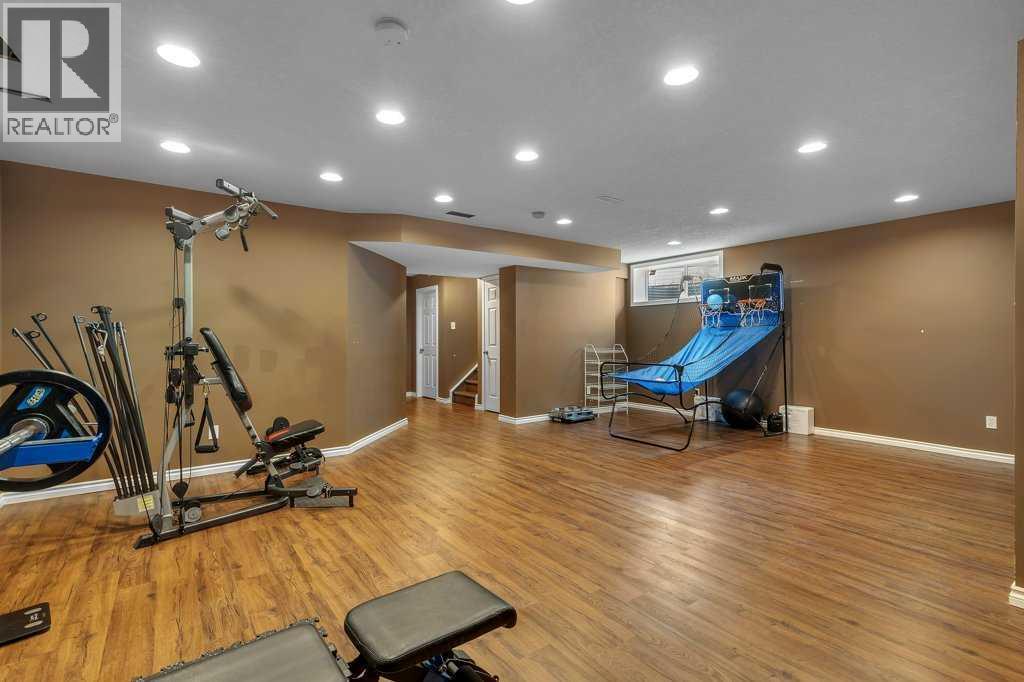 119 Valley Stream Circle Nw, Calgary, Alberta  T3B 5W2 - Photo 36 - A2259449