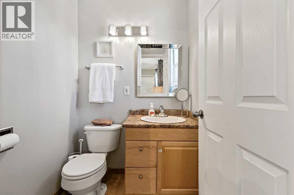 832 68 Avenue Sw, Calgary, Alberta  T2V 0N4 - Photo 12 - A2261840