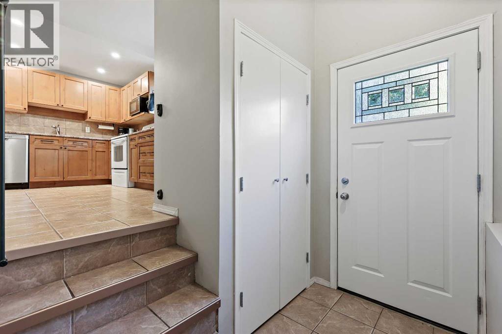 832 68 Avenue Sw, Calgary, Alberta  T2V 0N4 - Photo 17 - A2261840