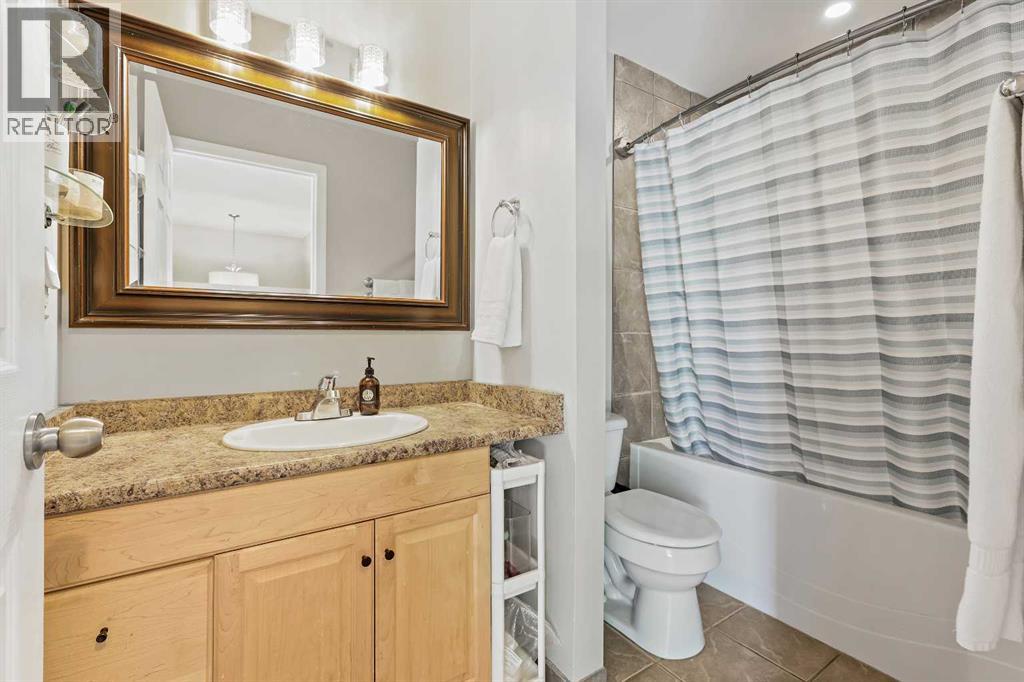 832 68 Avenue Sw, Calgary, Alberta  T2V 0N4 - Photo 16 - A2261840