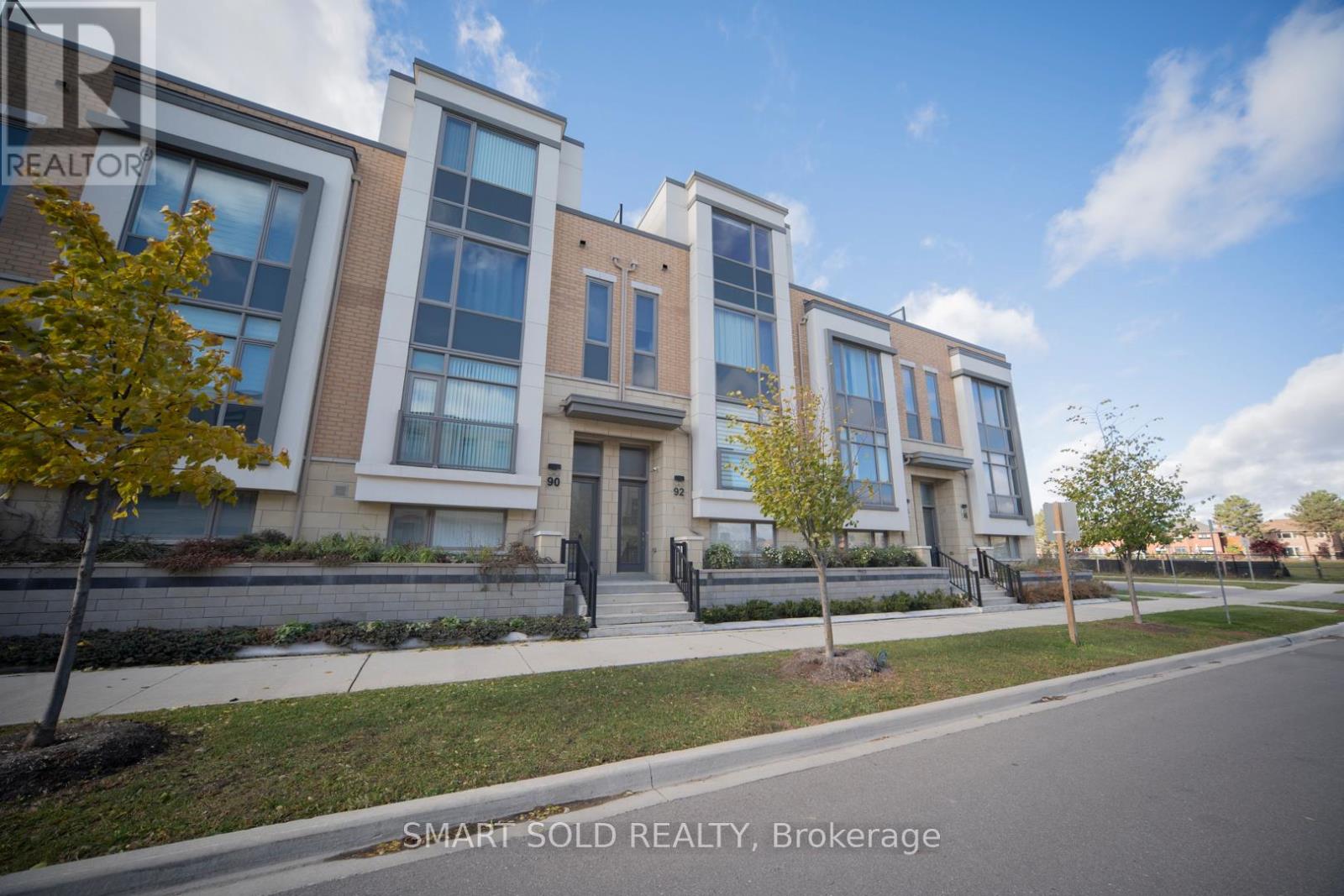 92 William Saville Street, Markham, Ontario  L3R 9S3 - Photo 2 - N12521498