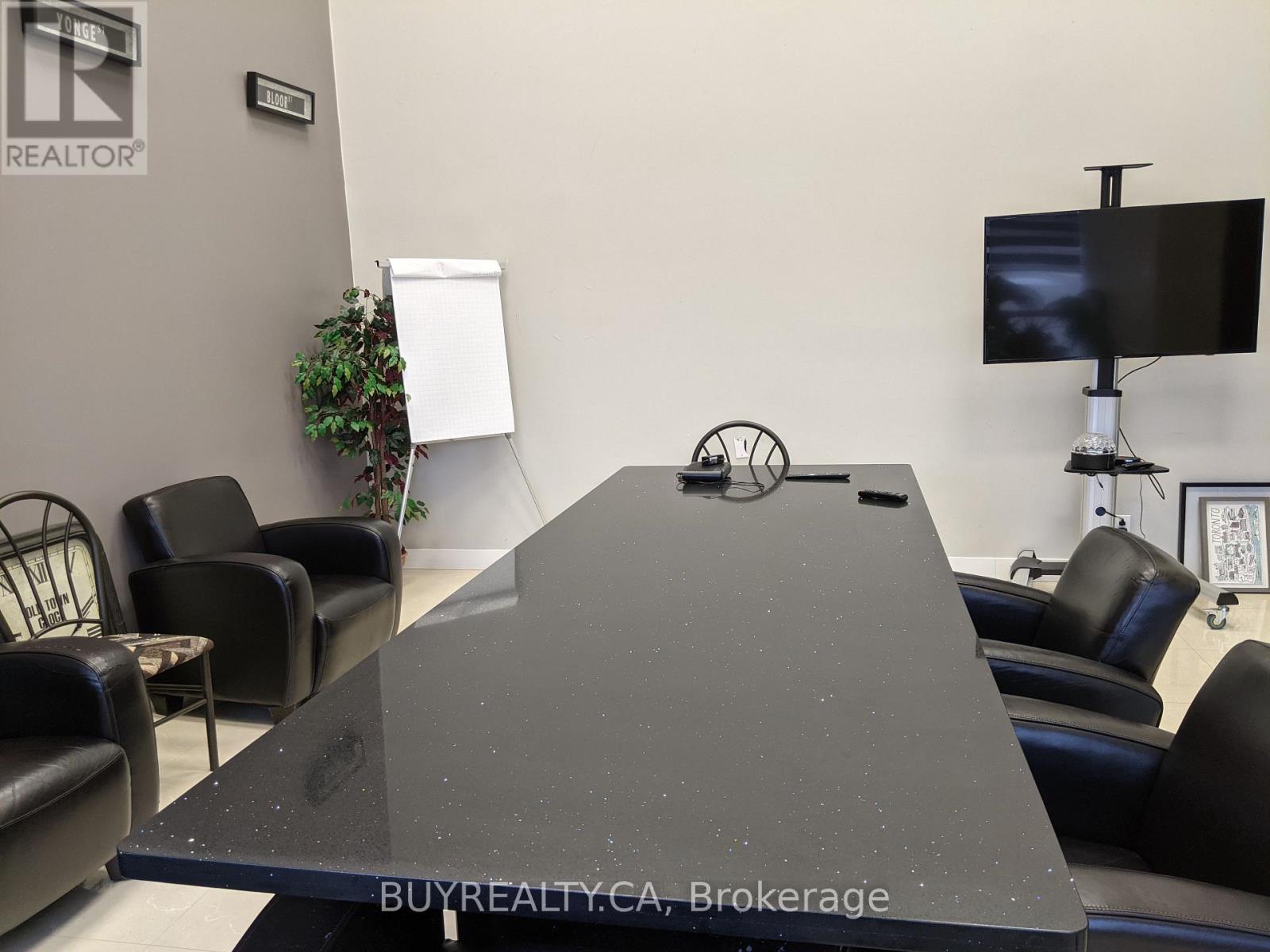 0 Magnetic Drive, Toronto, Ontario  M3J 3H9 - Photo 11 - W12427746