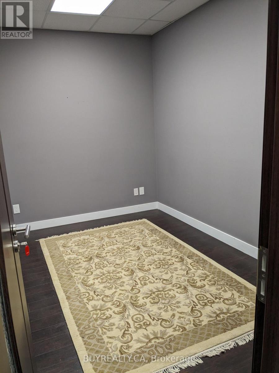 0 Magnetic Drive, Toronto, Ontario  M3J 3H9 - Photo 5 - W12427746