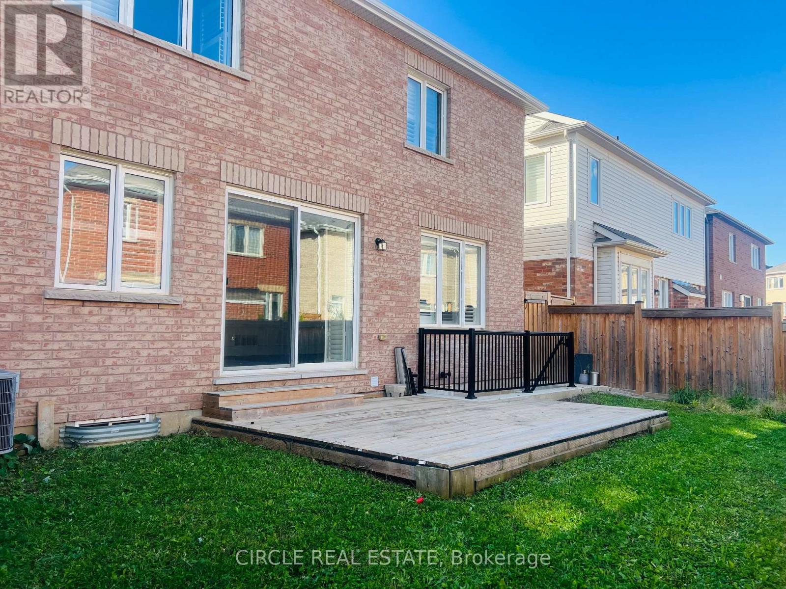 1368 Connaught Terrace, Milton, Ontario  L9E 0B8 - Photo 49 - W12518770