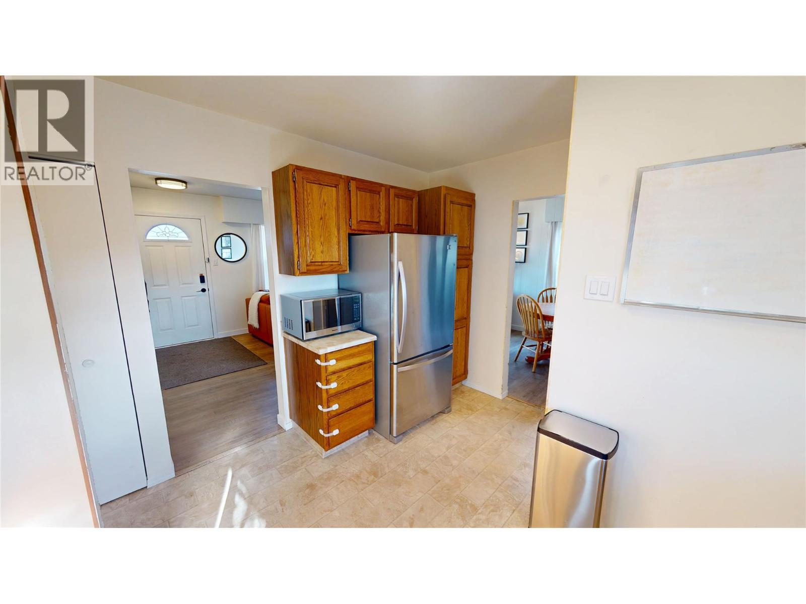 717 6th Street S, Cranbrook, British Columbia  V1C 1L4 - Photo 11 - 10368826