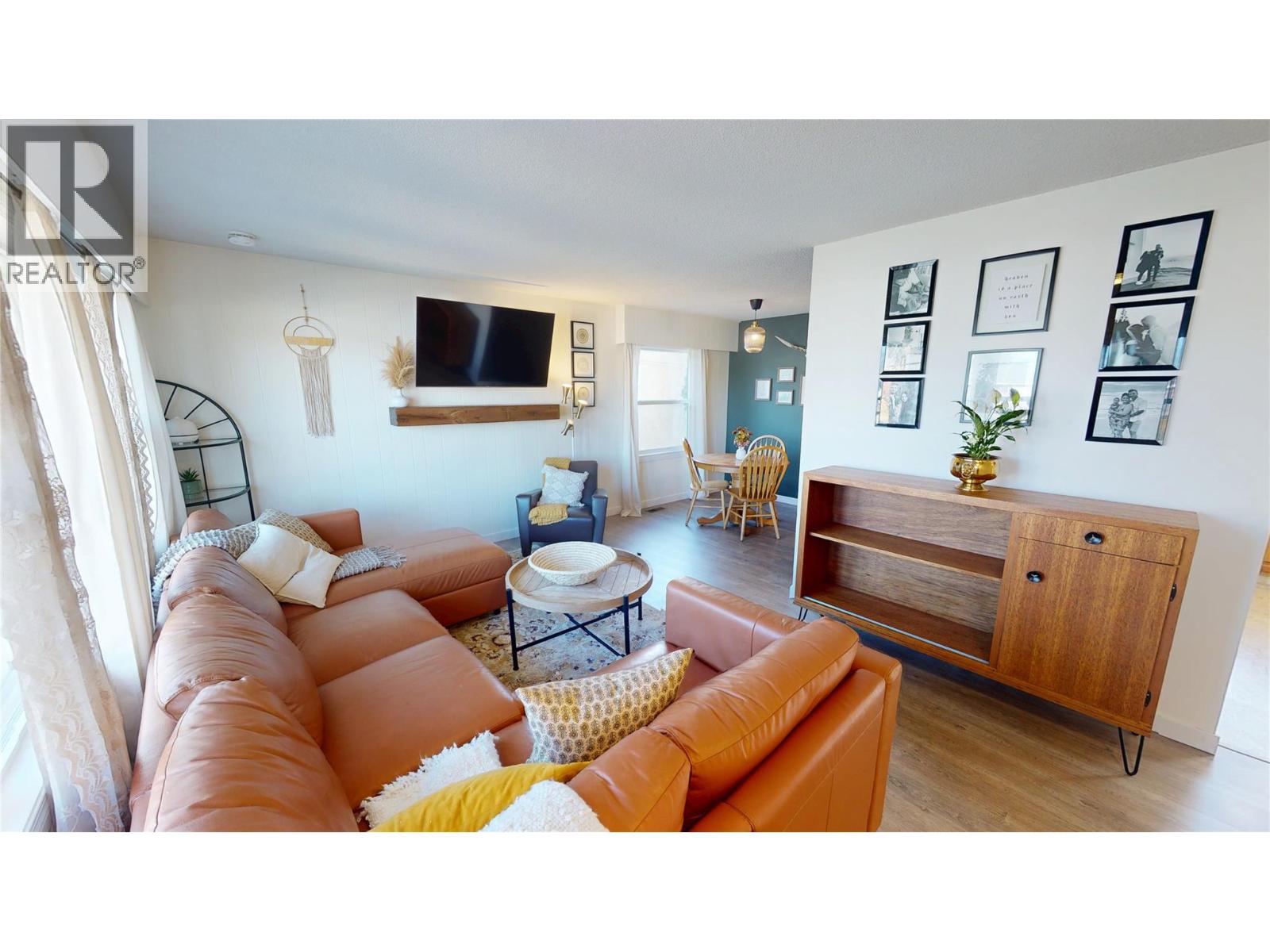 717 6th Street S, Cranbrook, British Columbia  V1C 1L4 - Photo 2 - 10368826