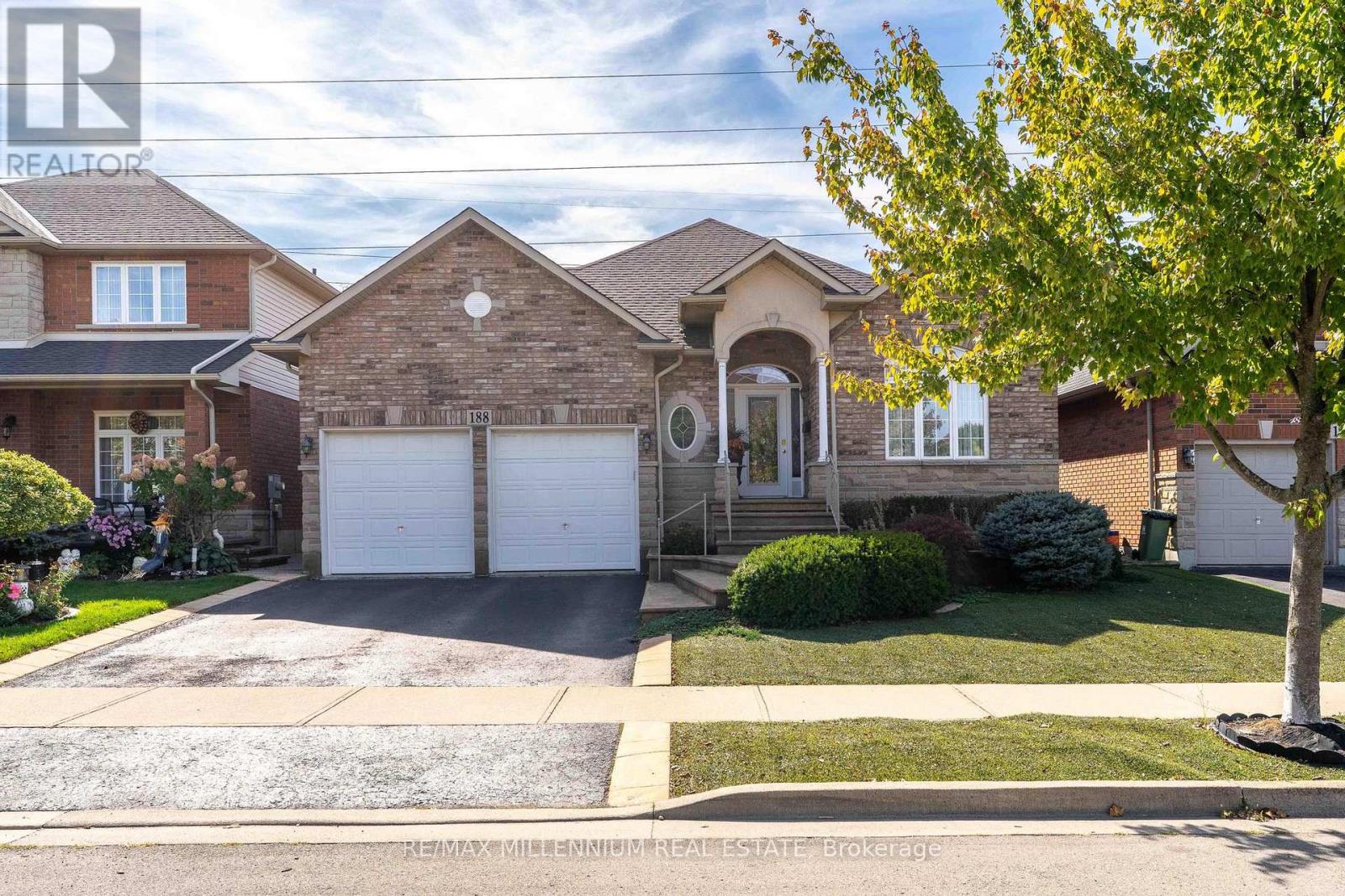 188 BLUE MOUNTAIN DRIVE, Hamilton, Ontario