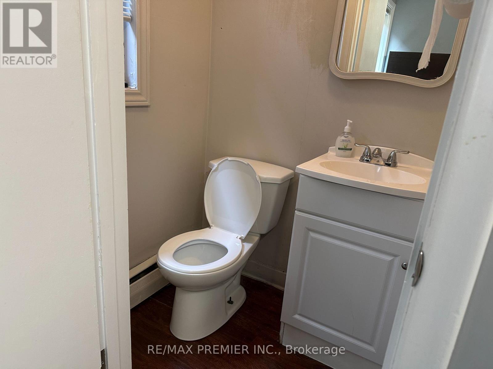 M04 A-B - 70 King Street E, Hamilton, Ontario  L8G 1K2 - Photo 13 - X12180211