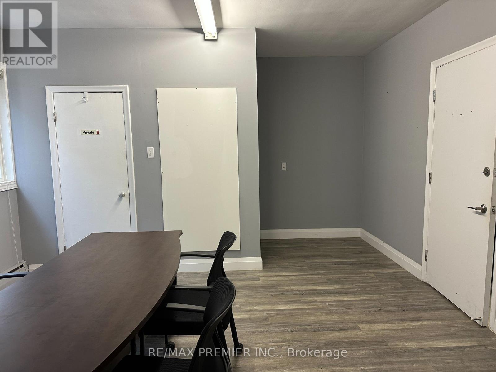 M04 A-B - 70 King Street E, Hamilton, Ontario  L8G 1K2 - Photo 9 - X12180211