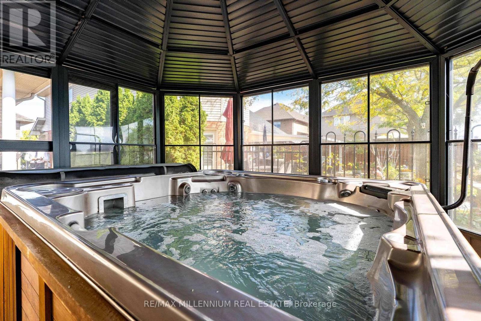 188 Blue Mountain Drive, Hamilton, Ontario  L0R 1P0 - Photo 38 - X12521178