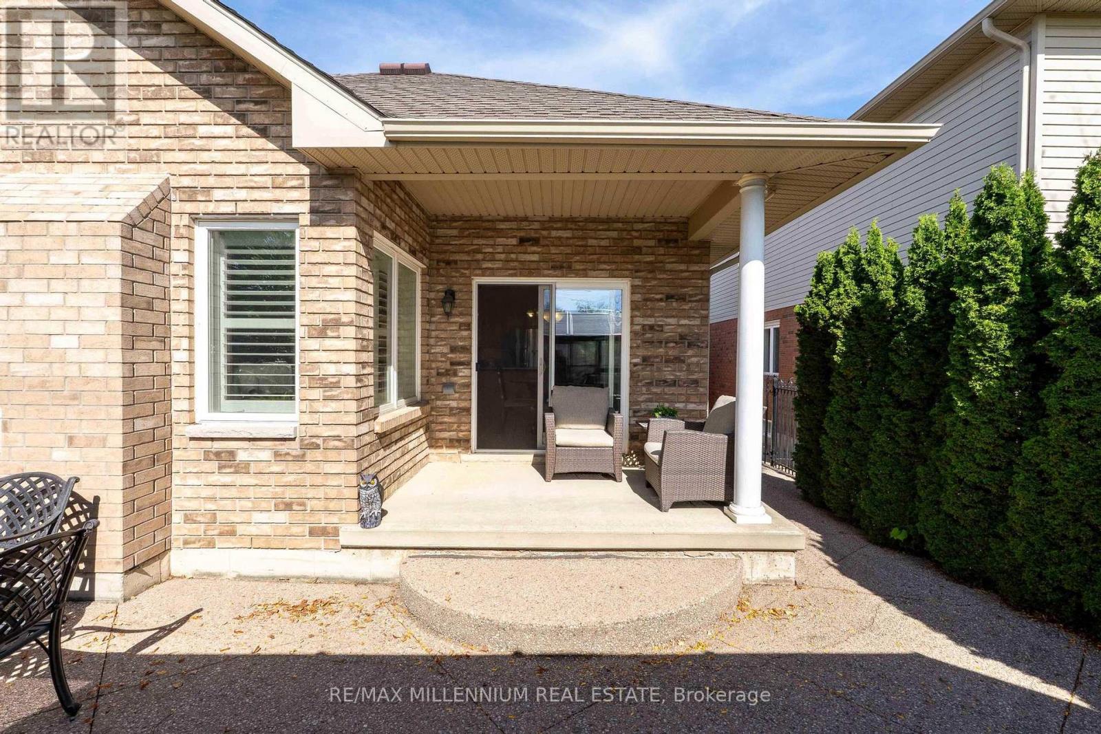 188 Blue Mountain Drive, Hamilton, Ontario  L0R 1P0 - Photo 31 - X12521178