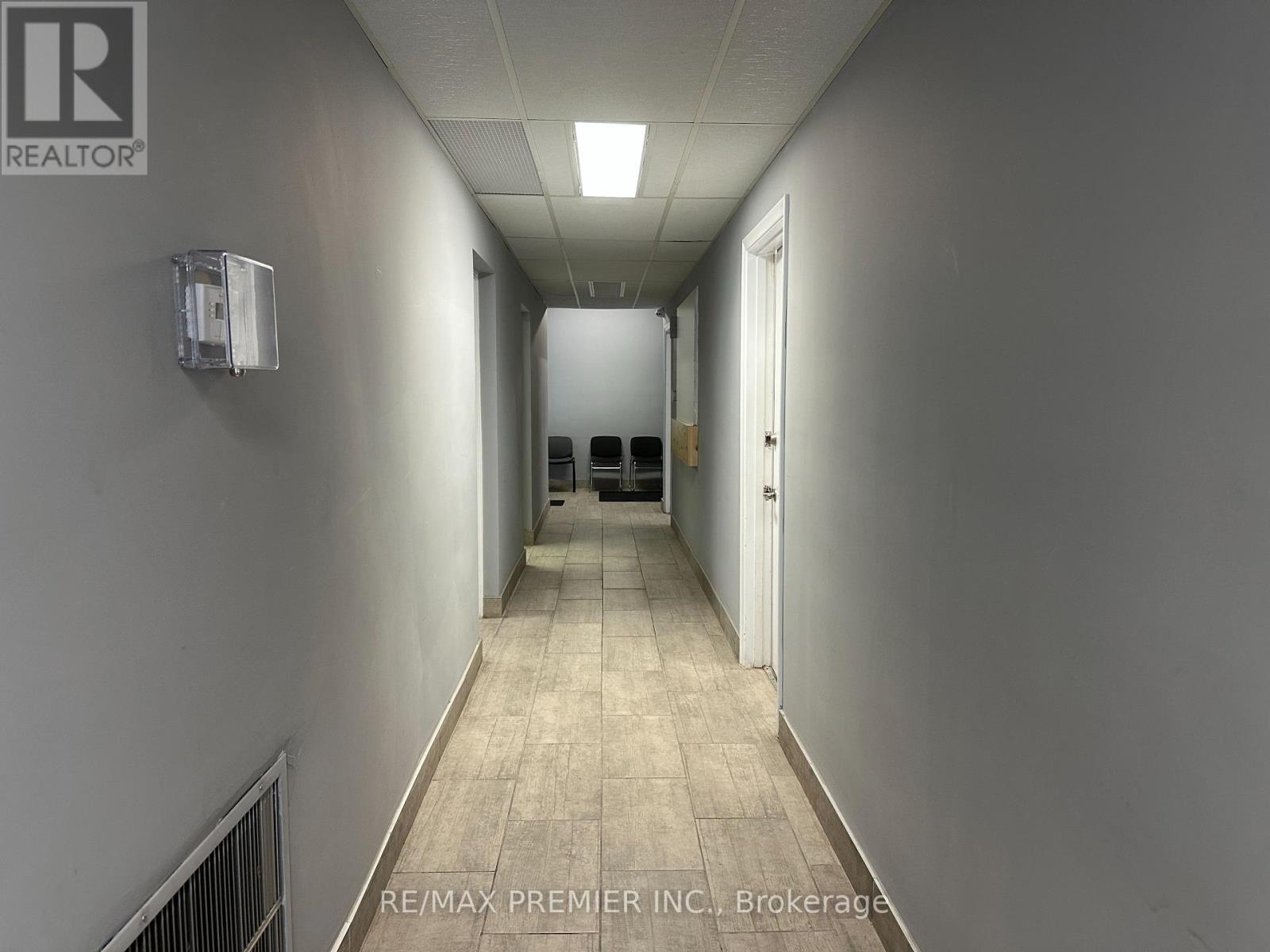 M04-A - 70 King Street E, Hamilton, Ontario  L8G 1K2 - Photo 5 - X12155070