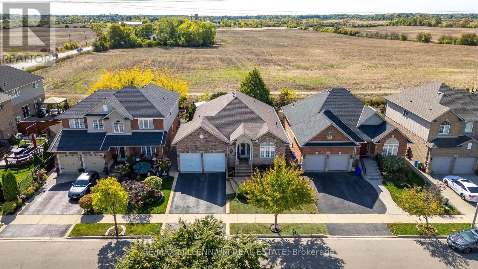 188 Blue Mountain Drive, Hamilton, Ontario  L0R 1P0 - Photo 5 - X12521178