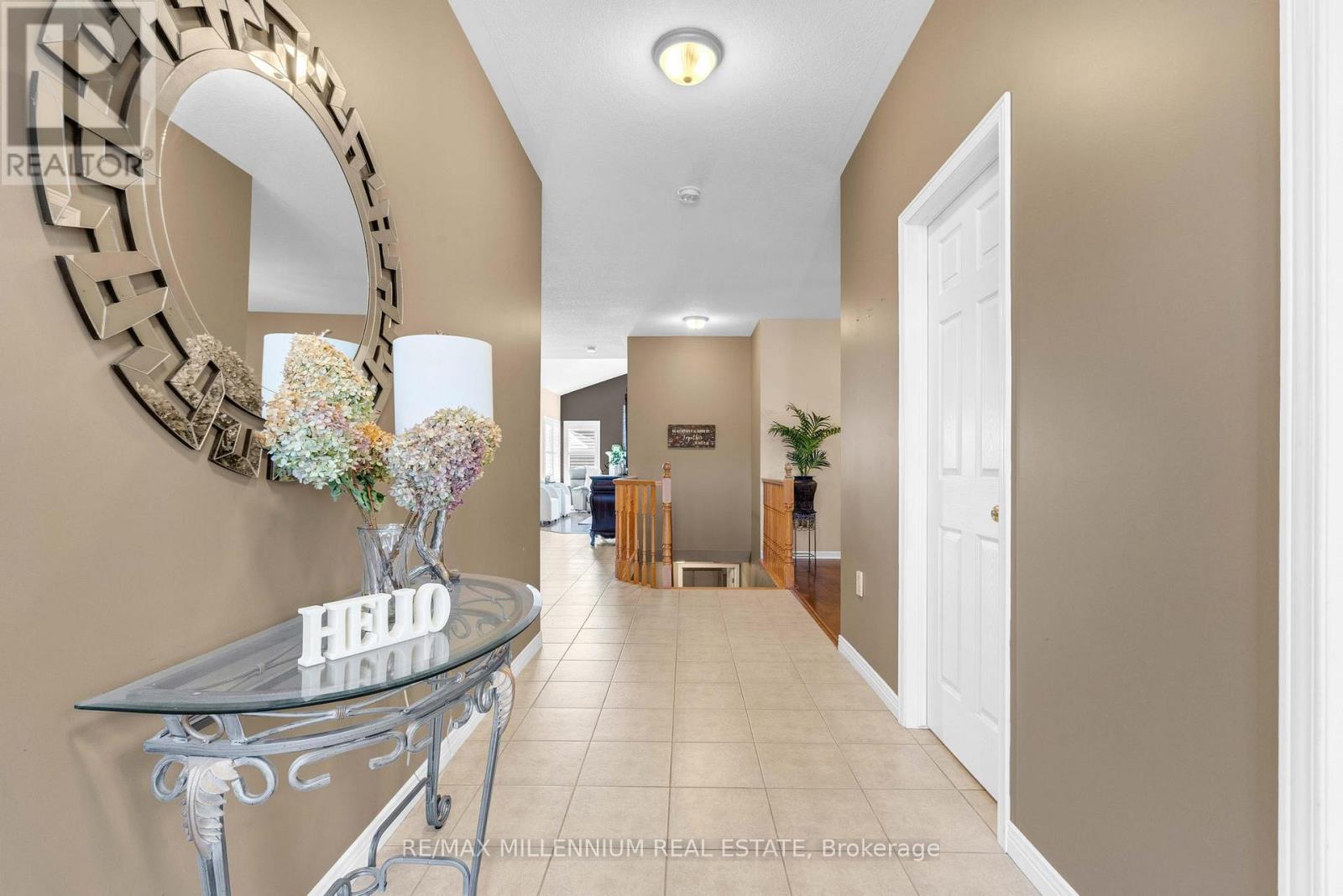 188 Blue Mountain Drive, Hamilton, Ontario  L0R 1P0 - Photo 9 - X12521178