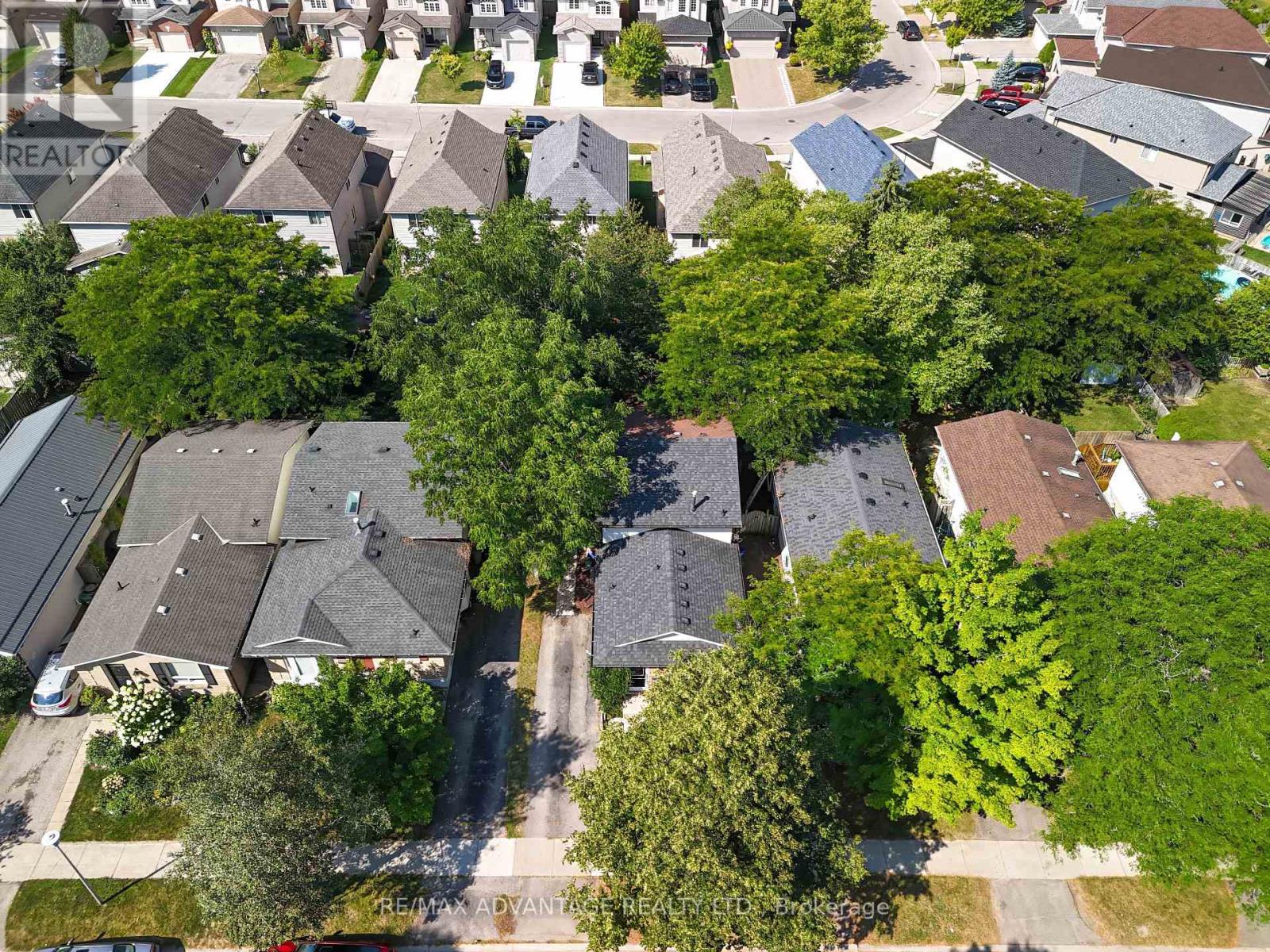 126 Olympic Crescent, London North, Ontario  N6G 3P7 - Photo 34 - X12522284