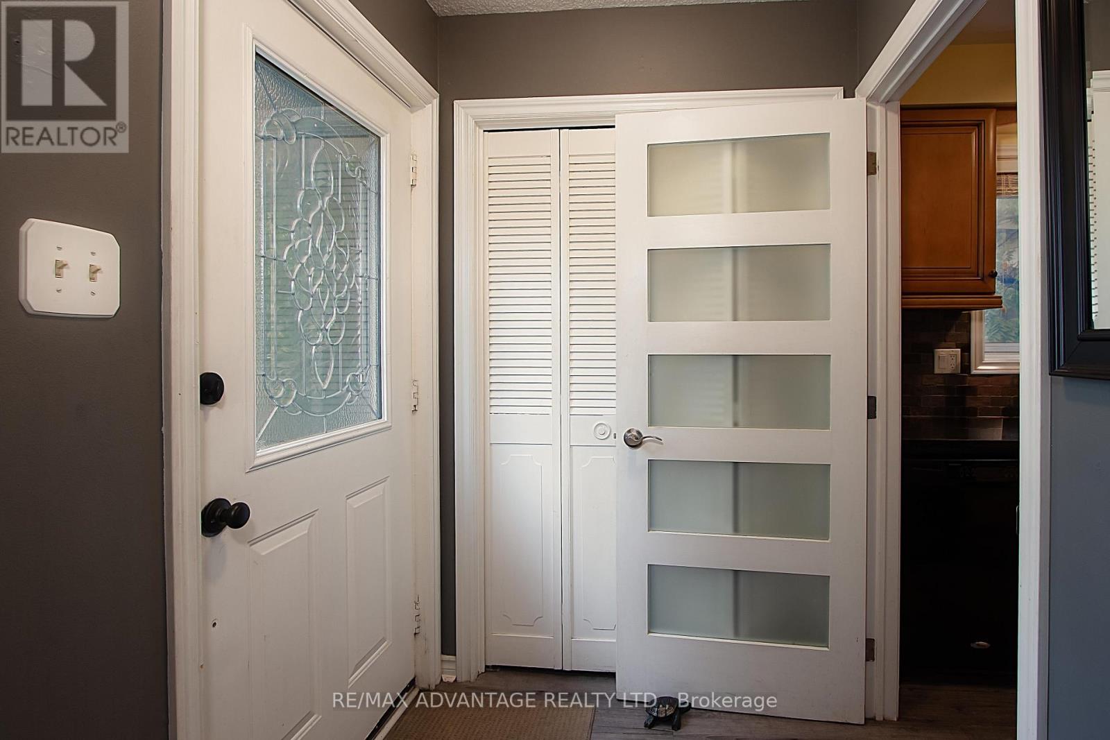 126 Olympic Crescent, London North, Ontario  N6G 3P7 - Photo 8 - X12522284