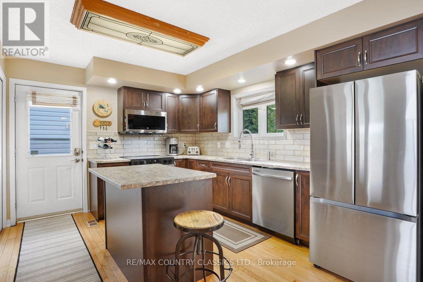 112 Bay Shore Drive, Faraday, Ontario  K0L 1C0 - Photo 9 - X12522306