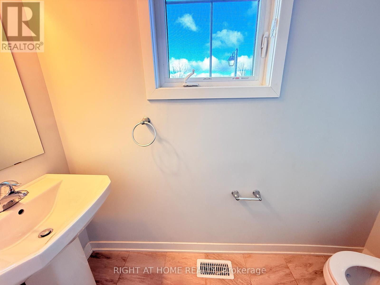 63 Stitch Mews, Ottawa, Ontario  K0A 2Z0 - Photo 11 - X12522248