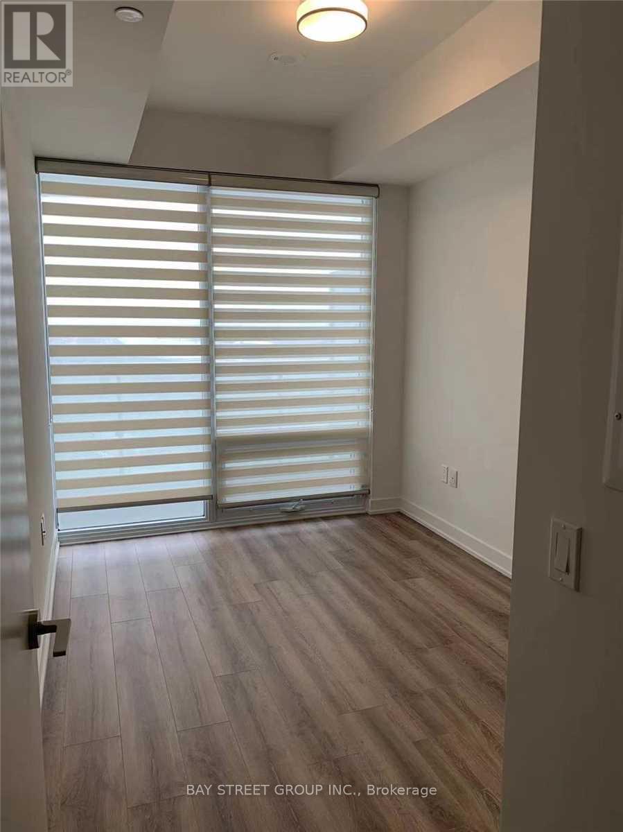 1810 - 15 Queens Quay E, Toronto, Ontario  M5E 0C5 - Photo 4 - C12521910