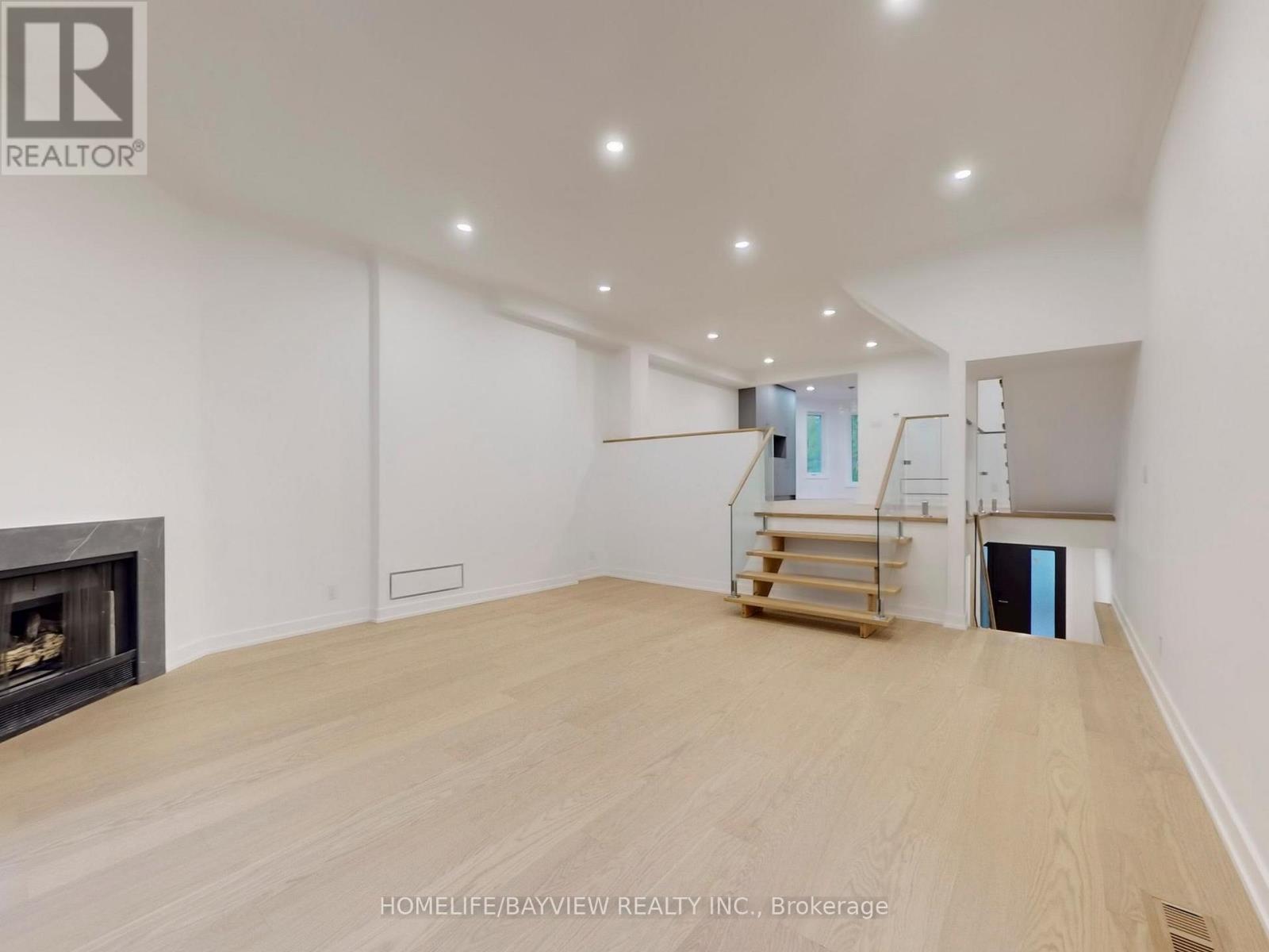 110 Roslin Avenue, Toronto, Ontario  M4N 1Z4 - Photo 6 - C12521958