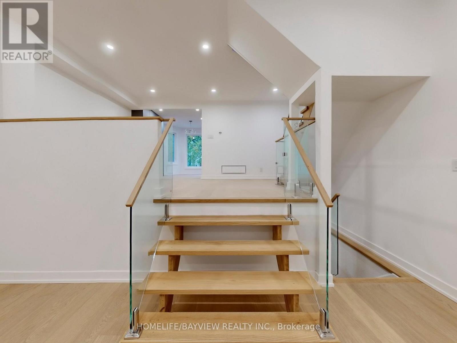 110 Roslin Avenue, Toronto, Ontario  M4N 1Z4 - Photo 7 - C12521958