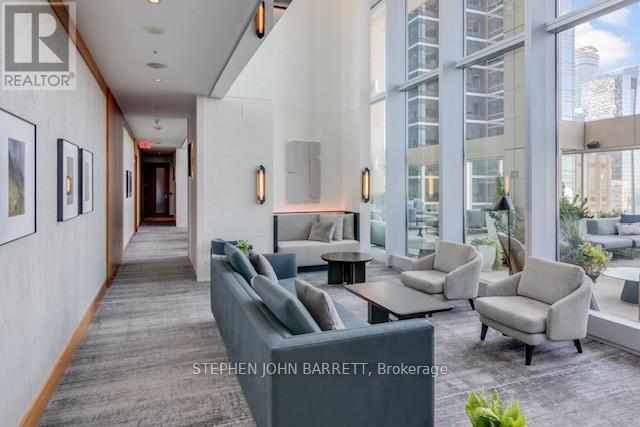 3303 - 183 Wellington Street W, Toronto, Ontario  M5V 0A1 - Photo 33 - C12522020