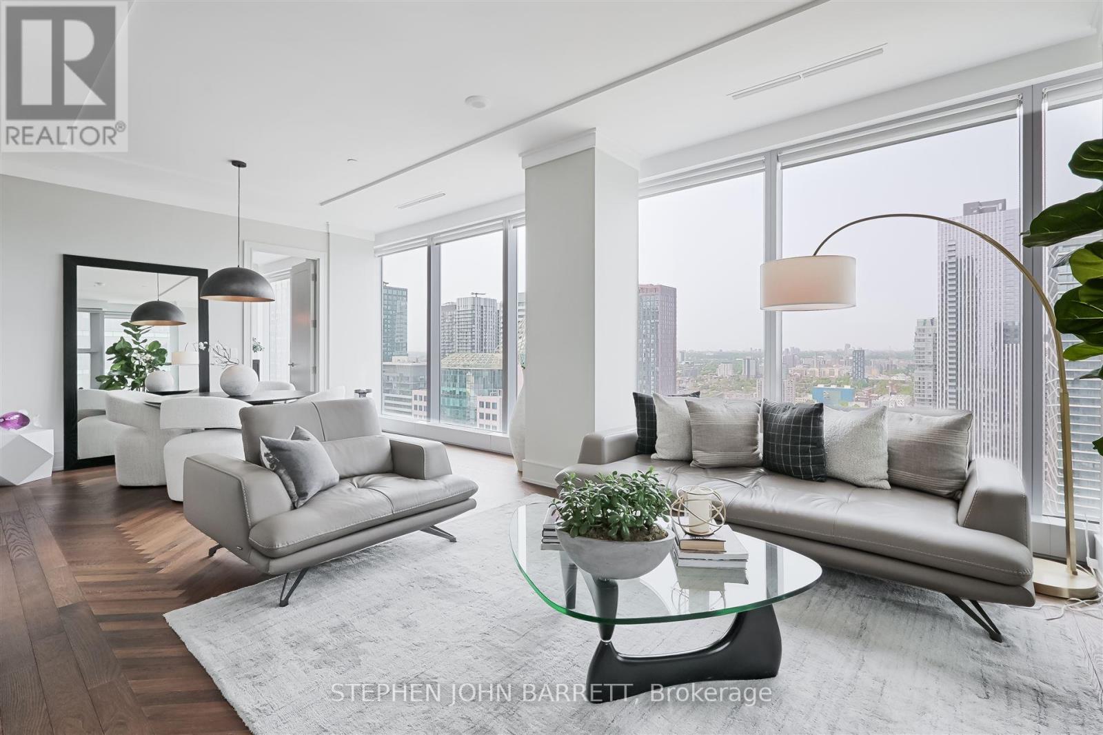 3303 - 183 Wellington Street W, Toronto, Ontario  M5V 0A1 - Photo 6 - C12522020