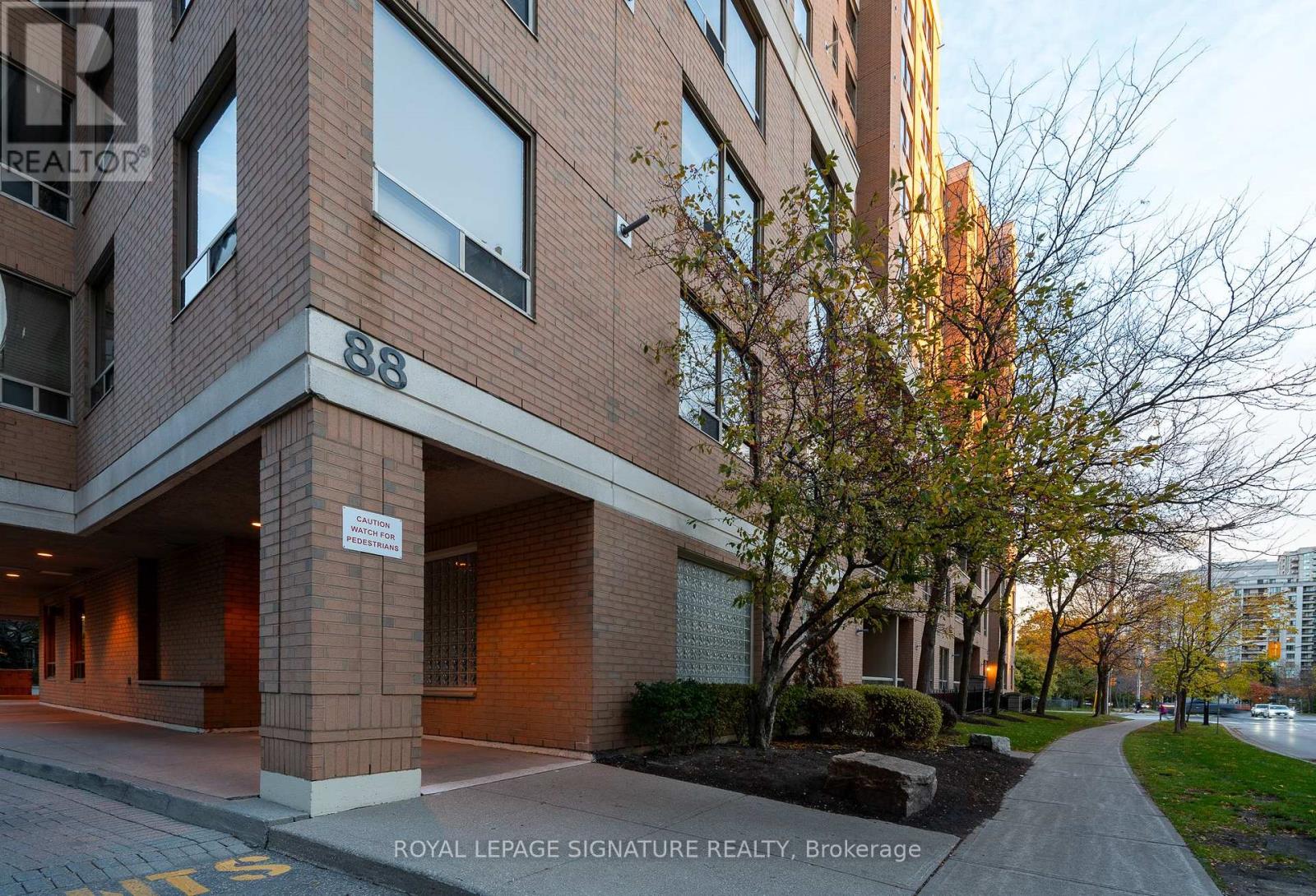 115 - 88 Grandview Way, Toronto, Ontario  M2N 6V6 - Photo 2 - C12522050