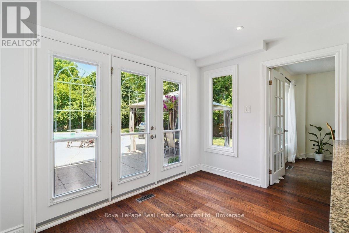 471 Deerhurst Drive, Burlington, Ontario L7L 5T4 - Photo 13 - W12522296