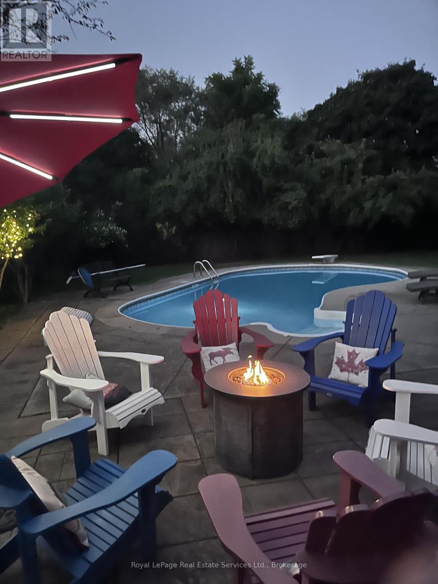 471 Deerhurst Drive, Burlington, Ontario L7L 5T4 - Photo 35 - W12522296