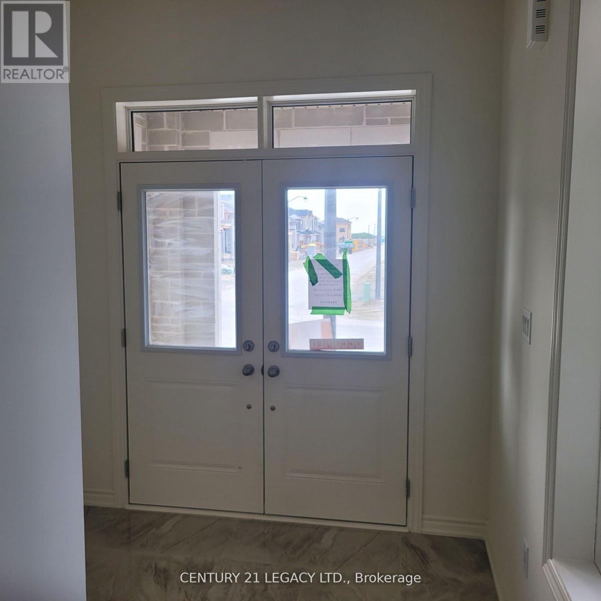 1271 Plymouth Drive, Oshawa, Ontario  L1L 0T9 - Photo 2 - E12521846