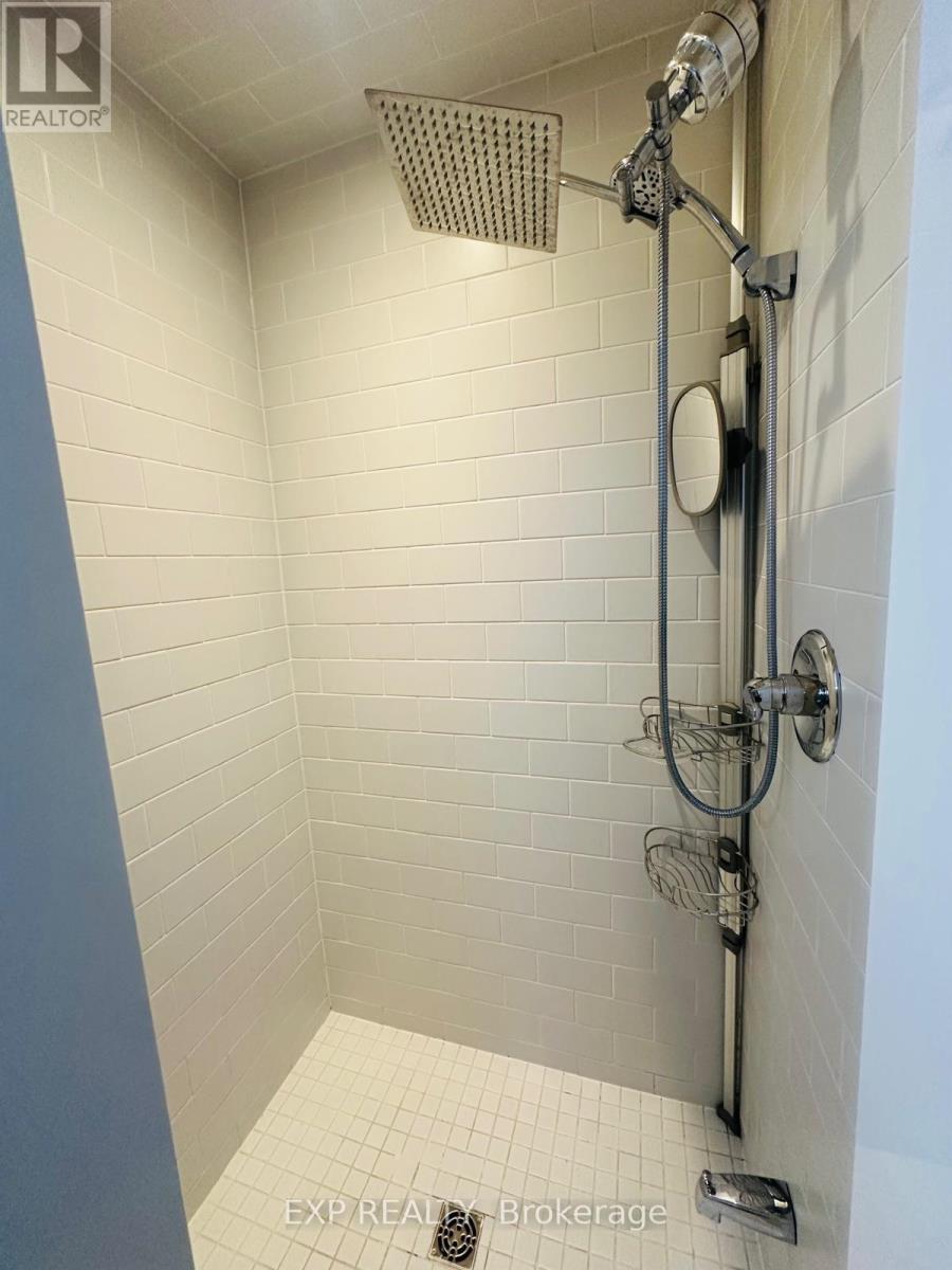 2633 Cerise Manor, Pickering, Ontario  L1X 0G8 - Photo 11 - E12521974