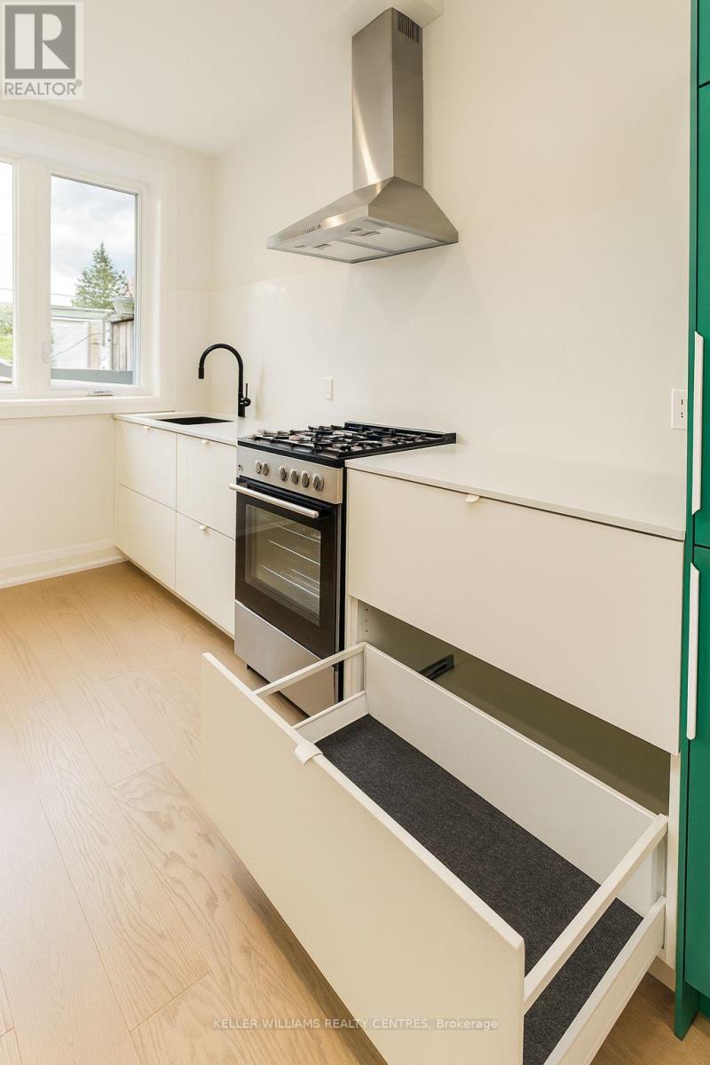 201 - 2034 Danforth Avenue, Toronto, Ontario  M4C 1J6 - Photo 3 - E12521990