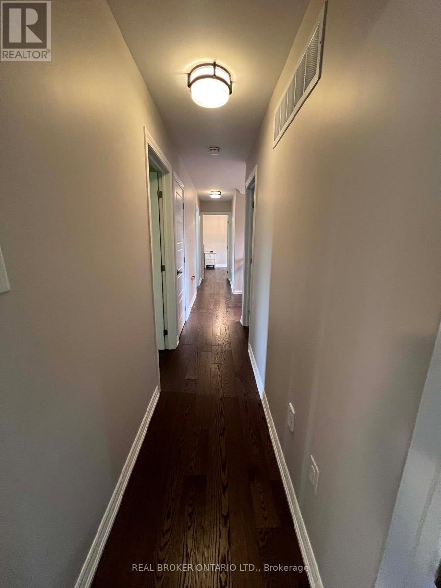 30 Meadowacres Drive, Toronto, Ontario  M1T 1B2 - Photo 11 - E12522014