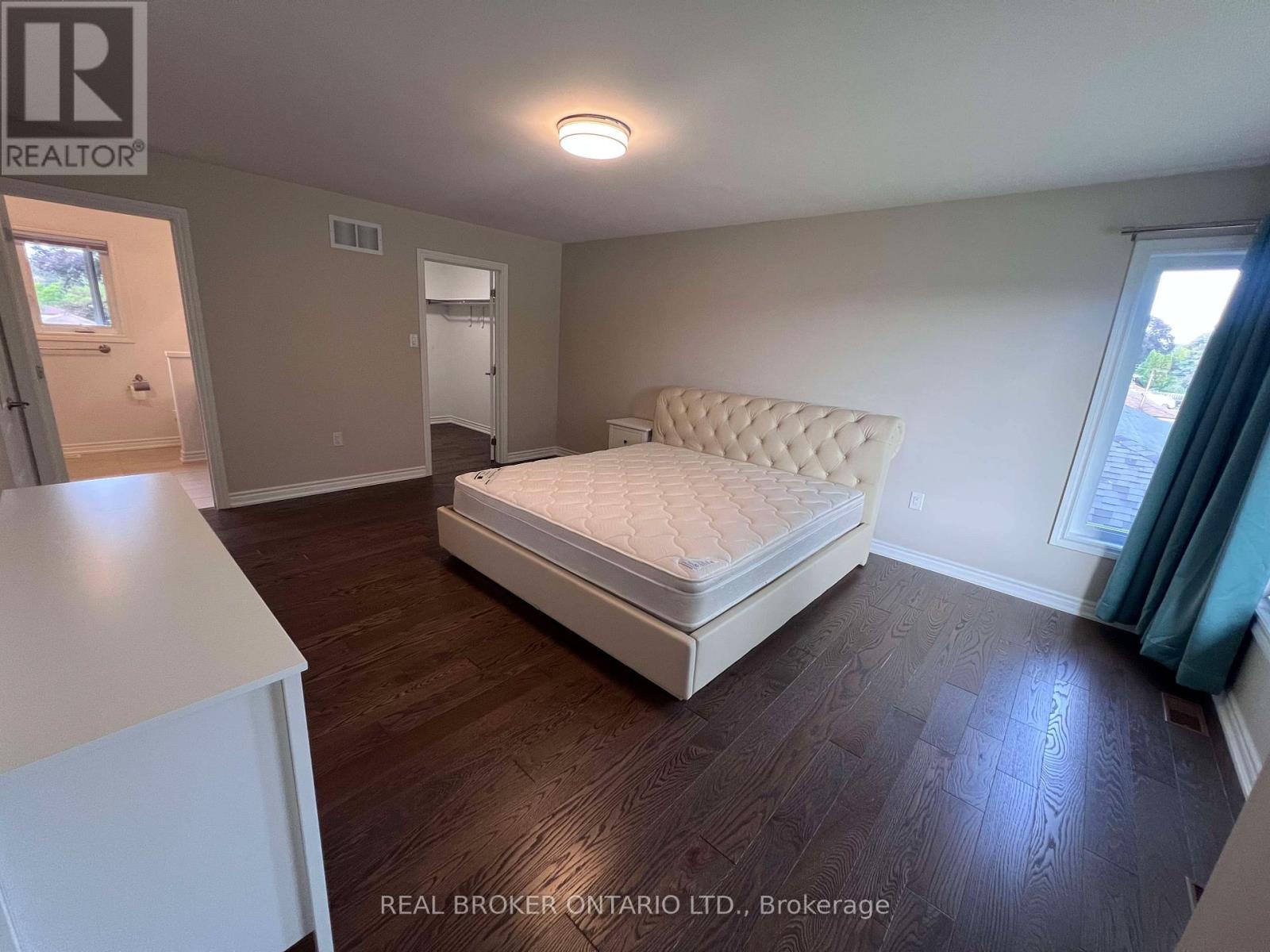 30 Meadowacres Drive, Toronto, Ontario  M1T 1B2 - Photo 12 - E12522014