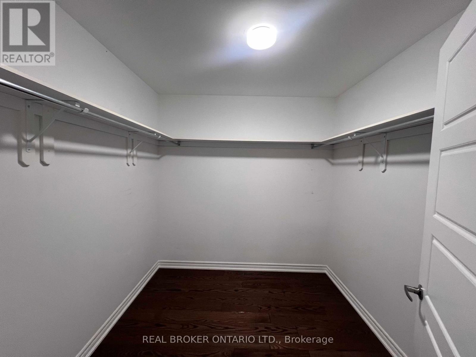 30 Meadowacres Drive, Toronto, Ontario  M1T 1B2 - Photo 13 - E12522014