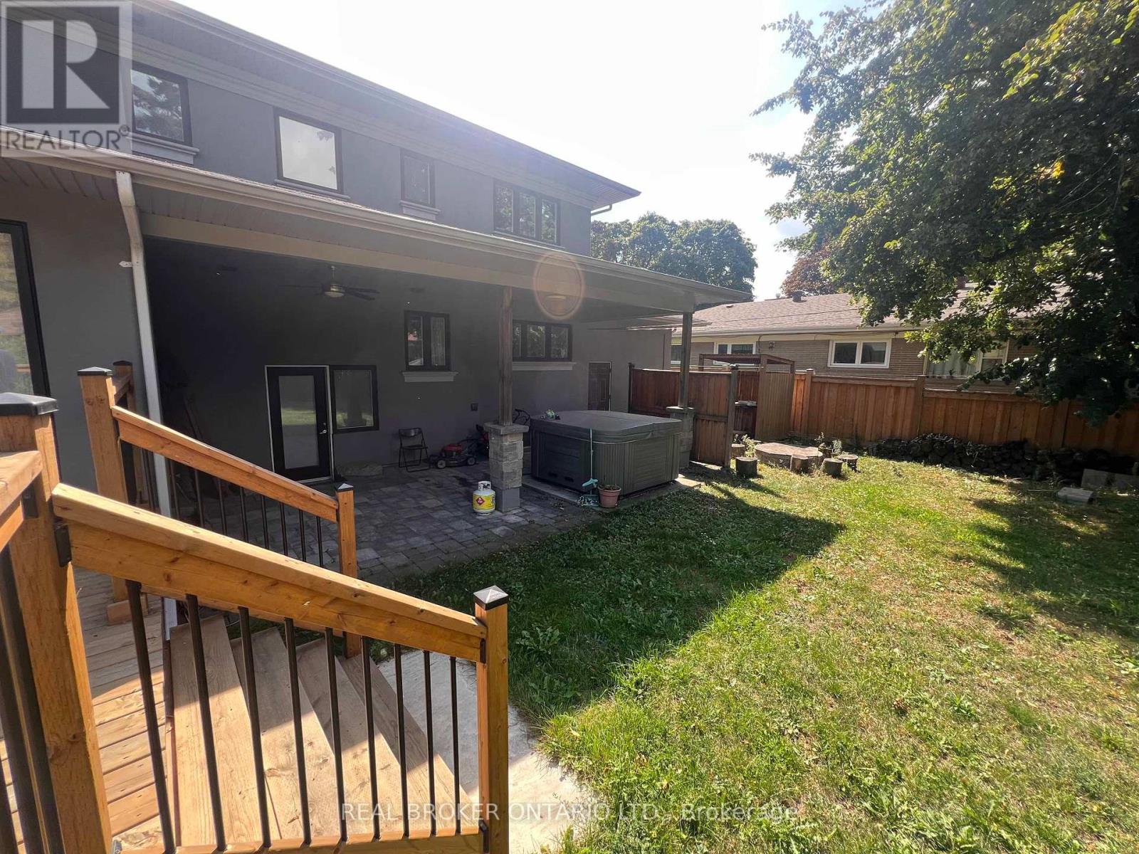 30 Meadowacres Drive, Toronto, Ontario  M1T 1B2 - Photo 23 - E12522014