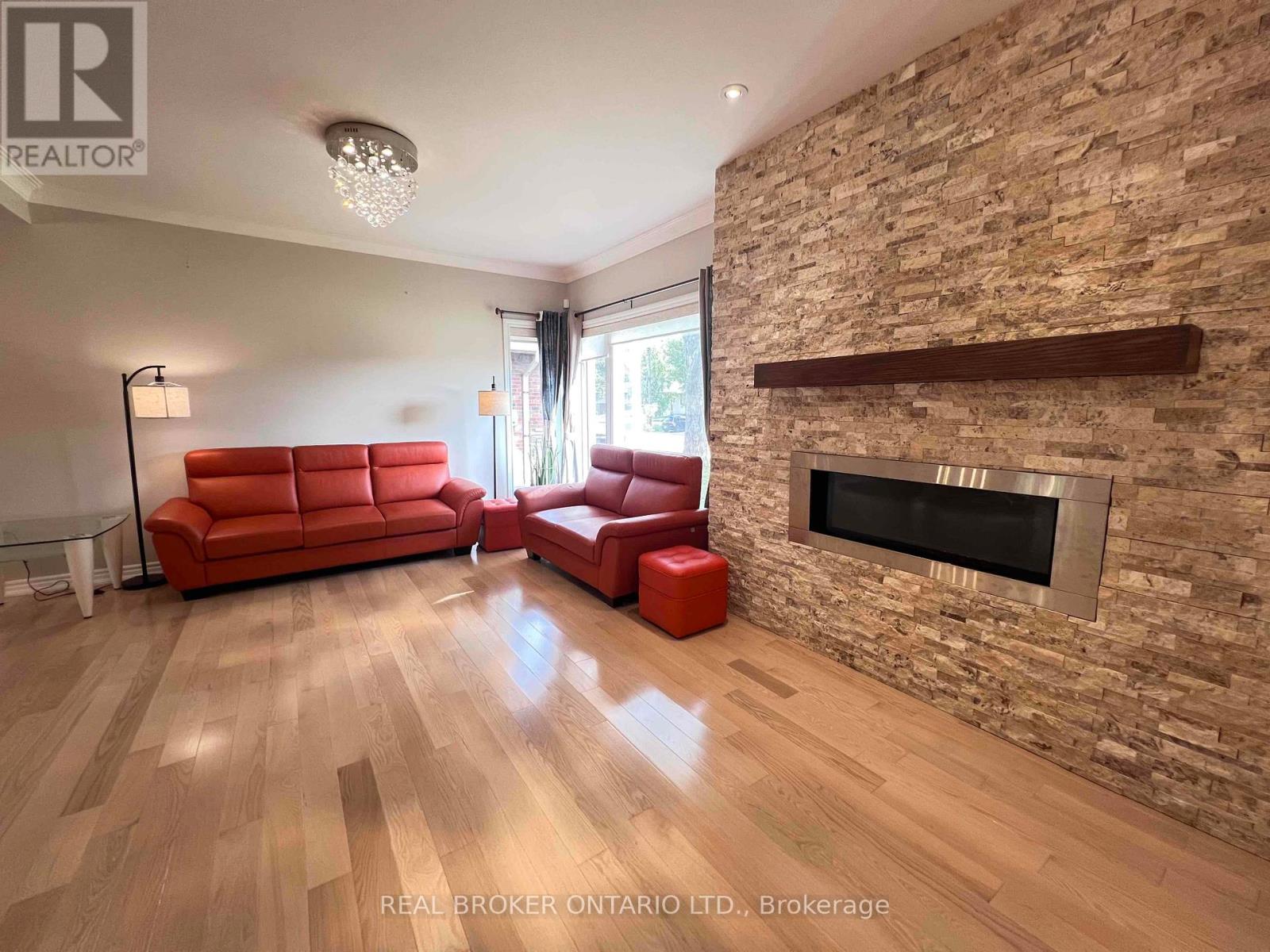 30 Meadowacres Drive, Toronto, Ontario  M1T 1B2 - Photo 6 - E12522014