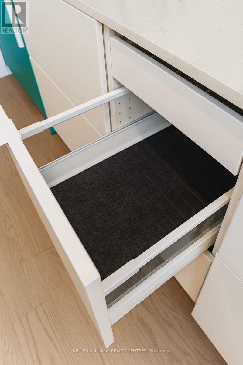 202 - 2034 Danforth Avenue, Toronto, Ontario  M4C 1J6 - Photo 5 - E12522046