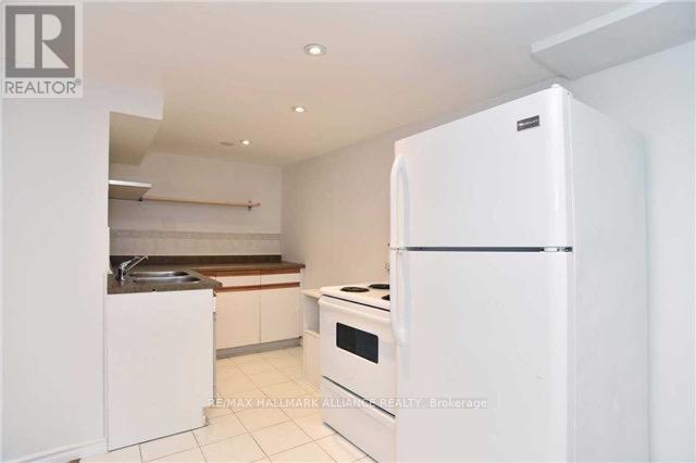 94 Hurley Road, Ajax, Ontario  L1S 1N6 - Photo 4 - E12522120