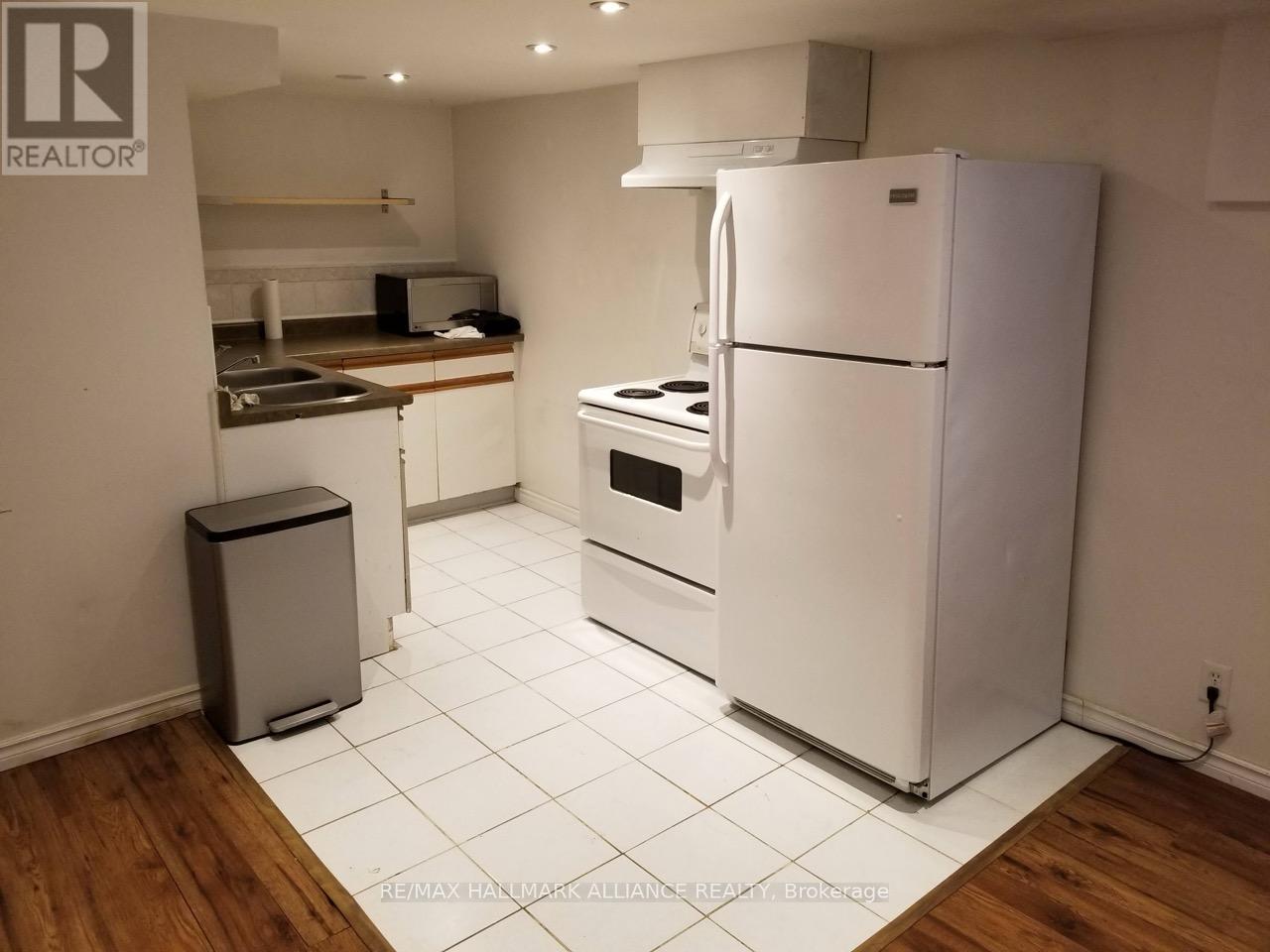 94 Hurley Road, Ajax, Ontario  L1S 1N6 - Photo 6 - E12522120